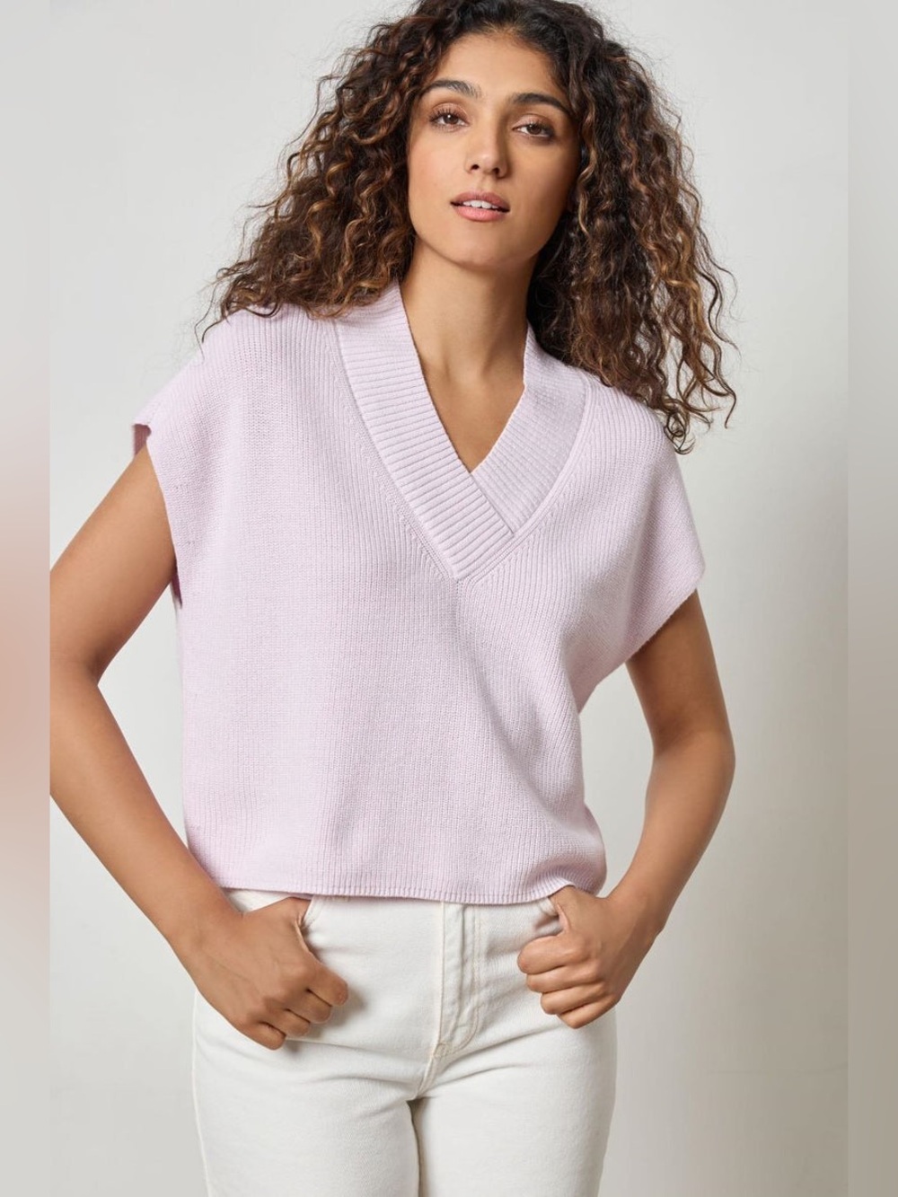 Lilla P Wide Trim V-Neck Sweater in Freesia Size XS/S